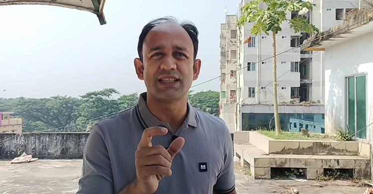 ফুটবল মাঠে গেলে দেশপ্রেম দেখা যায়: ব্যারিস্টার সুমন