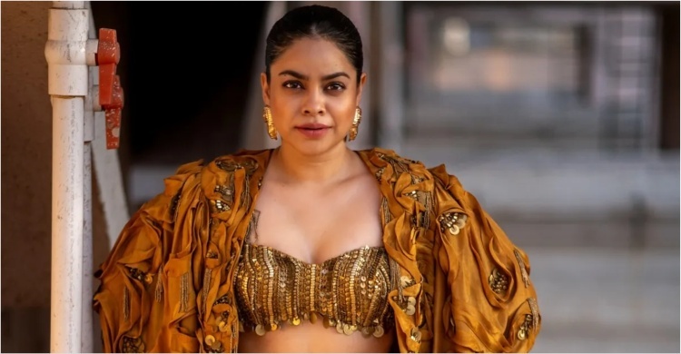 মবের হামলার শিকার অভিনেত্রী