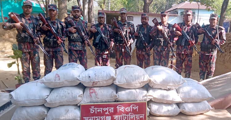 সুনামগঞ্জ সীমান্ত থেকে ২০ লাখ টাকার ভারতীয় পণ্য জব্দ