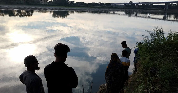সুনামগঞ্জের নদীতে গোসলে নেমে নারী নিখোঁজ