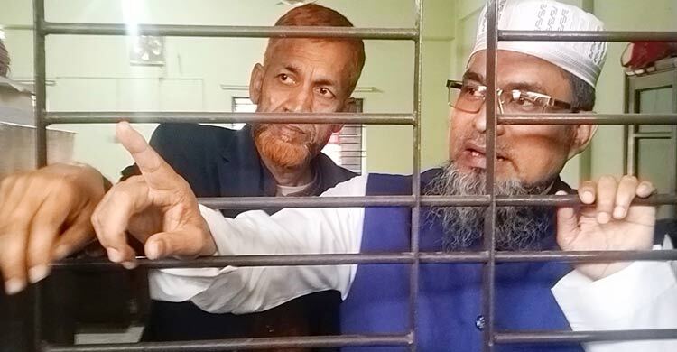 কর্মী-সমর্থকদের কাছে অবরুদ্ধ সেই জামায়াত প্রার্থী নির্বাচন করছেন