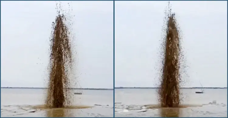 ডুবে থাকা হাওরের নলকূপ থেকে উঠছে গ্যাস
