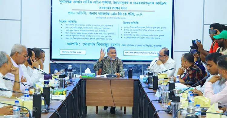আমরা জনগণের ভোটে নির্বাচিত, তাই আমাদের গলায় শক্তি বেশি