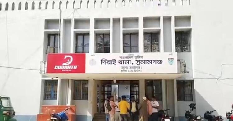 সুনামগঞ্জে পুলিশের কাছ থেকে হাতকড়াসহ আসামি ছিনতাই