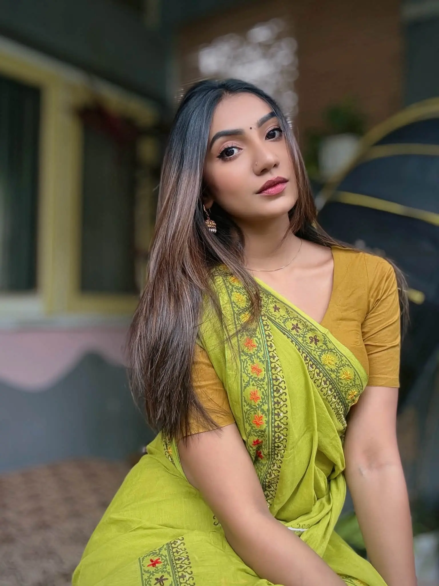 মেঘলা দিনে রিফ্রেশিং লুকে অপরূপ সুনেরাহ