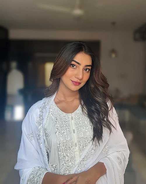 যেমন ছিল তারকাদের ঈদ লুক