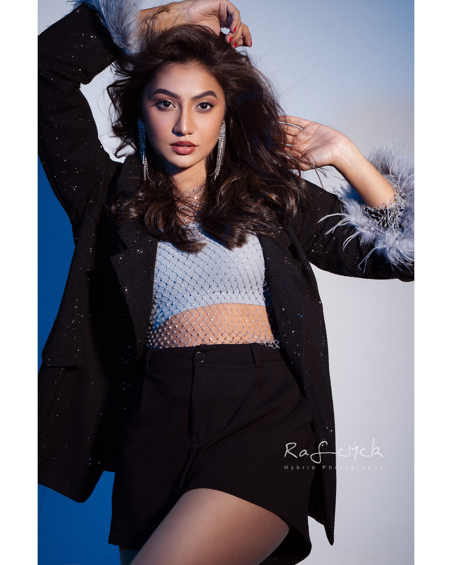 ব্ল্যাক ড্রামায় মুগ্ধতা ছড়ালেন সুনেরাহ