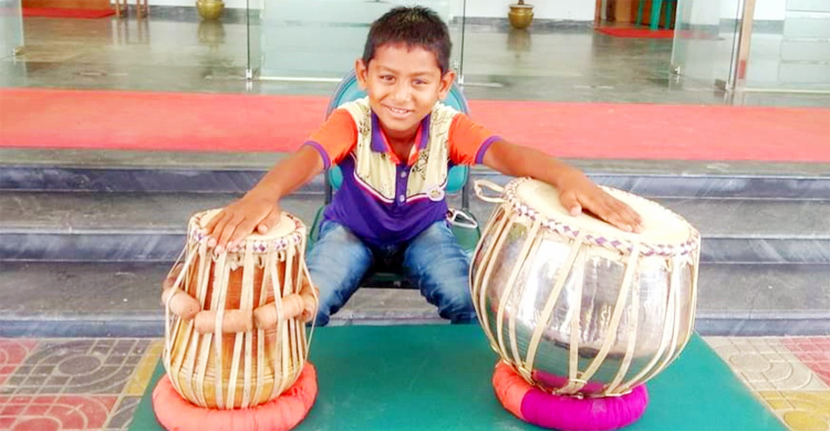 সুমনও নেই গানও নেই, কীভাবে চলবে তার পরিবার