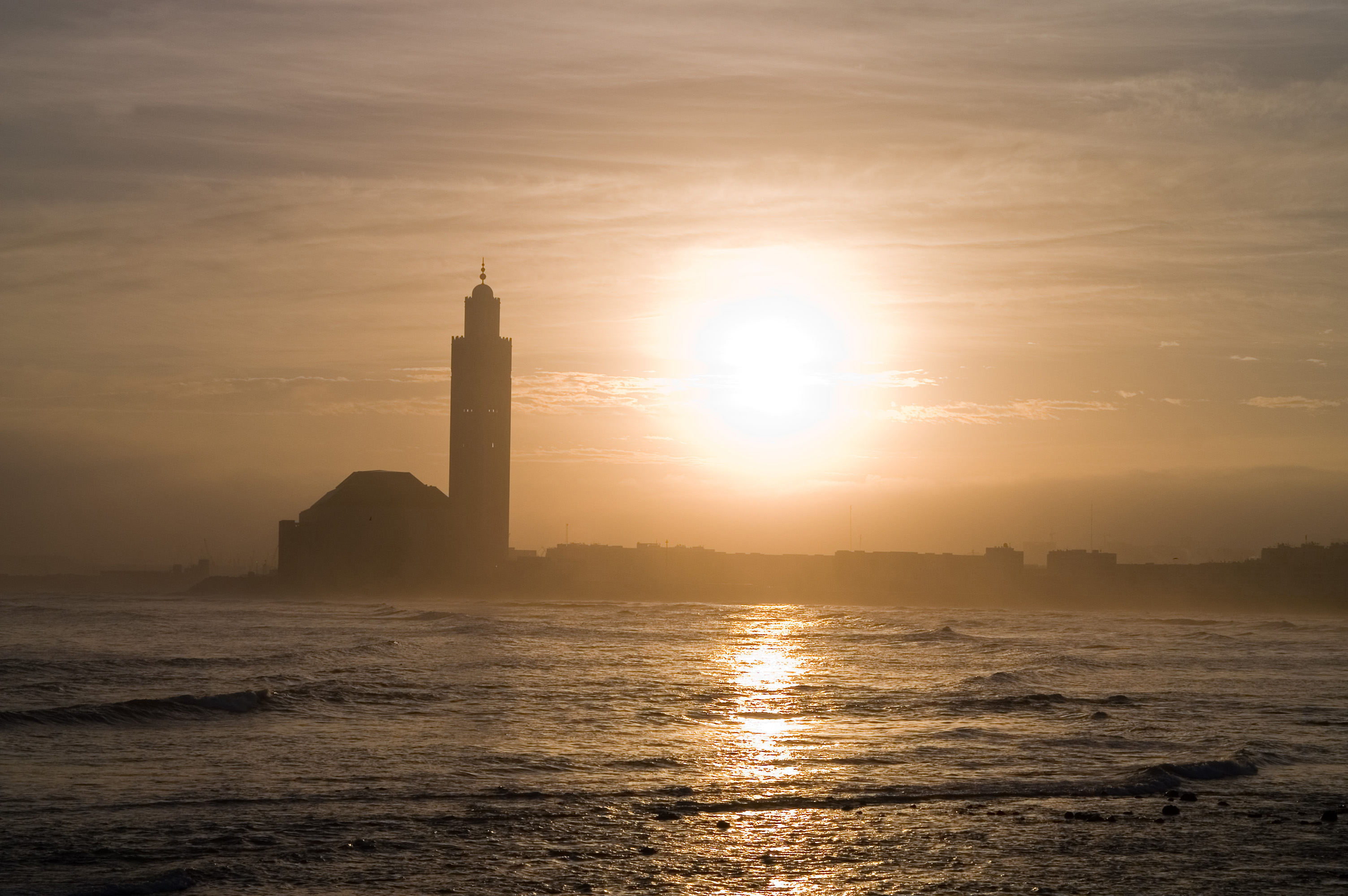 https://cdn.jagonews24.com/media/imgAllNew/BG/2023March/sunshine-on-mosque-hassan-ii-in-casablanca-morocco-flickr-milambers-portfolio-20260620171711.jpg