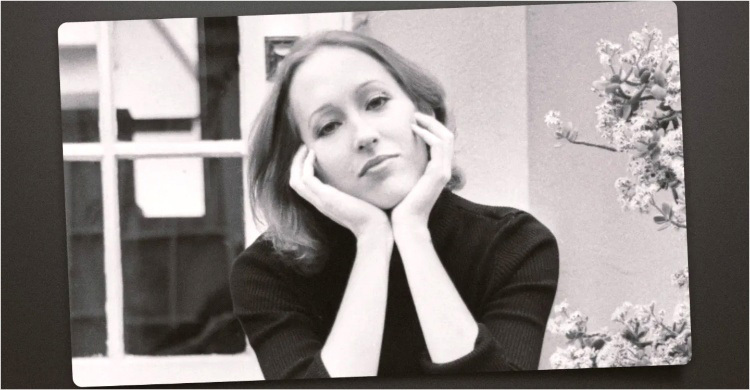 ৭২ বছর বয়সে অভিনেত্রীর আত্মহত্যা