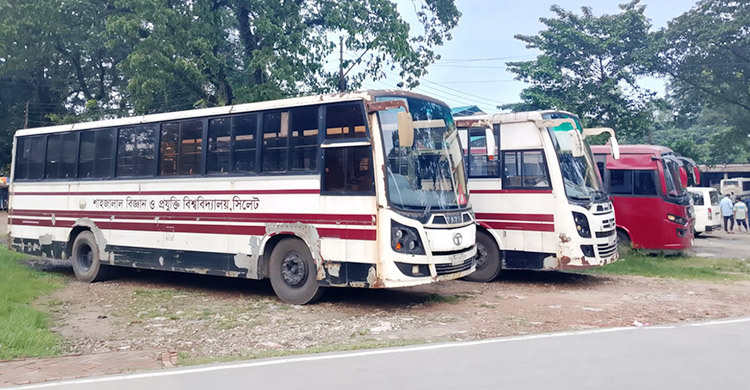 জ্বালানি সংকট দেখিয়ে ২ মাস ধরে বন্ধ শাবিপ্রবির বাসের তিন ট্র