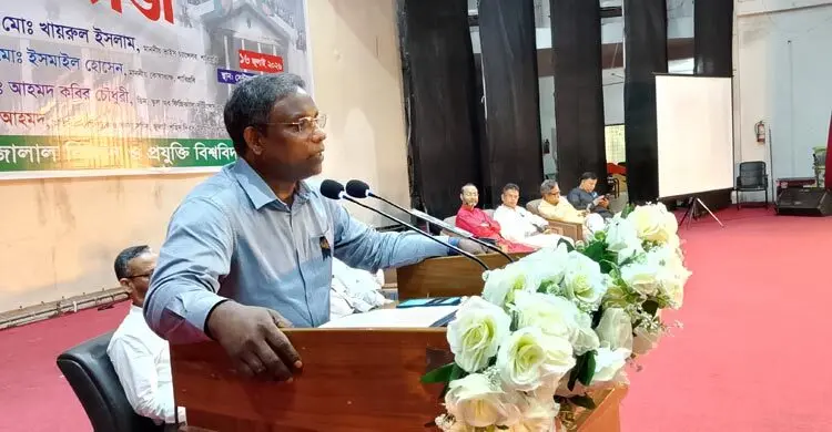 নিজেদের মধ্যে অনৈক্য হলে ফ্যাসিবাদের আবির্ভাব হবে: উপাচার্য