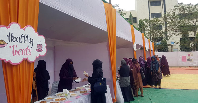 শাবিপ্রবিতে ছাত্রীসংস্থার ফ্রি মেডিকেল ক্যাম্প