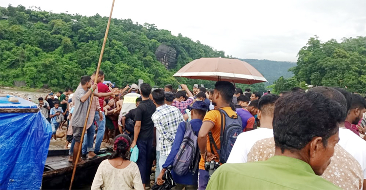 জাফলংয়ে গোসল করতে নেমে পর্যটকের মৃত্যু