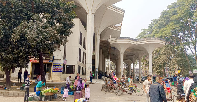 ট্রেনের বিকল্প হিসেবে একজন যাত্রীও পেলো না বিআরটিসি বাস