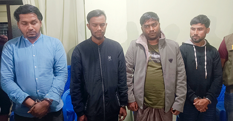 ফেনী-৩ আসনে মনোনয়নপত্র নিলেন মিন্টু ও তার ছেলে তাজওয়ার