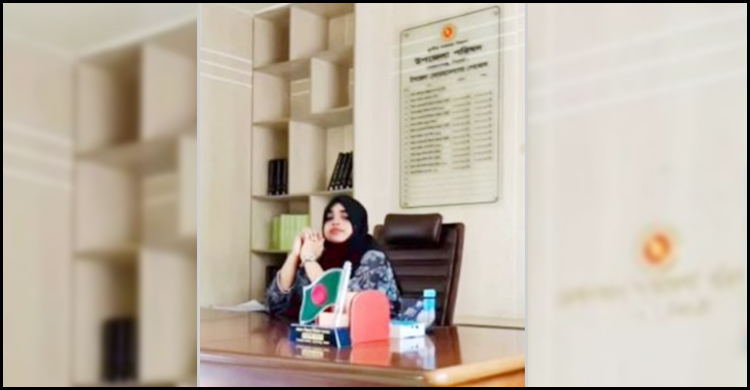 উপজেলা চেয়ারম্যানের চেয়ারে বসে তরুণীর টিকটক, ভিডিও ভাইরাল