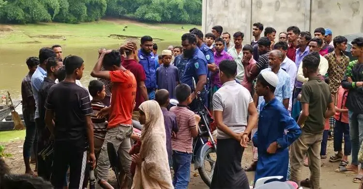 গভীর রাতে কিশোরীকে তুলে নেওয়ার চেষ্টা, বাধা দেওয়ায় দাদিকে খুন