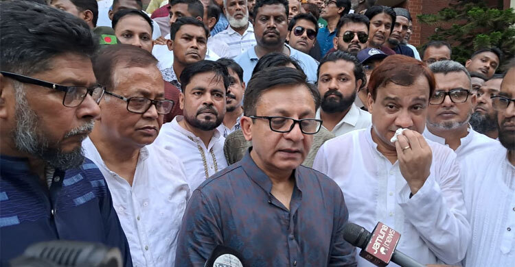 সাড়ে ৫৬ লাখের বেশি চামড়া সংরক্ষণ করা হয়েছে: বাণিজ্যমন্ত্রী