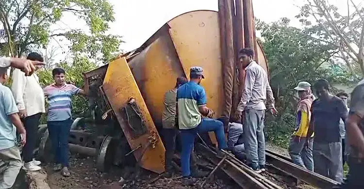 Sylhet’s rail links with rest of country restored after 17hrs