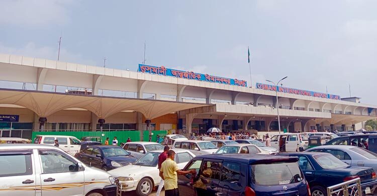 শাহজালালে আগুন, রিয়াদ থেকে আসা বিমানের সিলেটে জরুরি অবতরণ