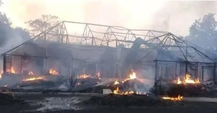 সিলেটে দৃষ্টিনন্দন শতবর্ষী নানকার বাংলো পুড়ে ছাই