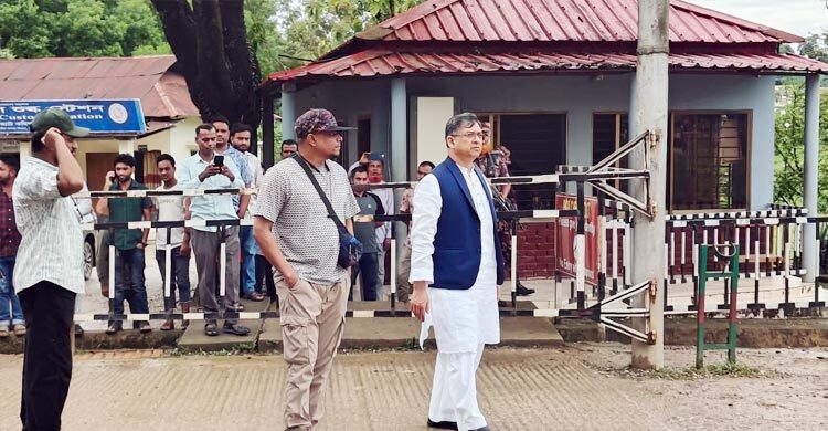 গুম-খুন নিয়ে ডকুমেন্টারির শুটিংয়ে সালাহউদ্দিন আহমদ