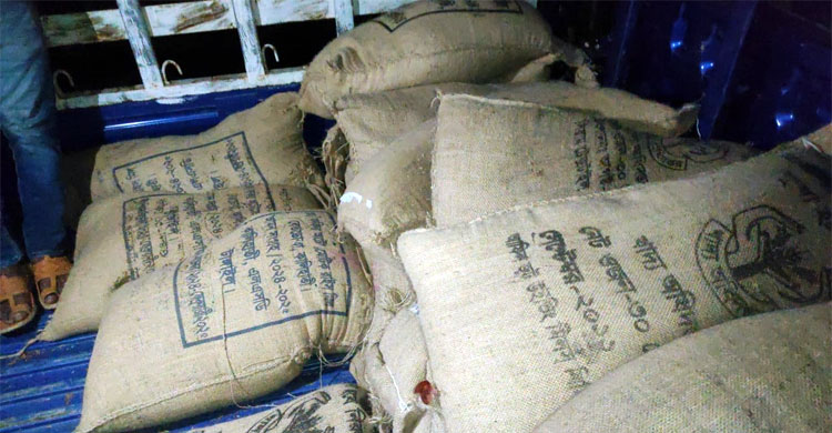 টাঙ্গাইলে যৌথবাহিনীর অভিযানে ৩ টন সরকারি চাল উদ্ধার
