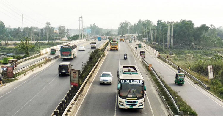 ঢাকা-টাঙ্গাইল মহাসড়কে যান চলাচল বেড়েছে