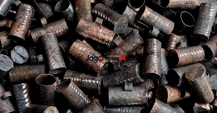 বিলুপ্তির পথে ২০০ বছরের মাদুলি শিল্প