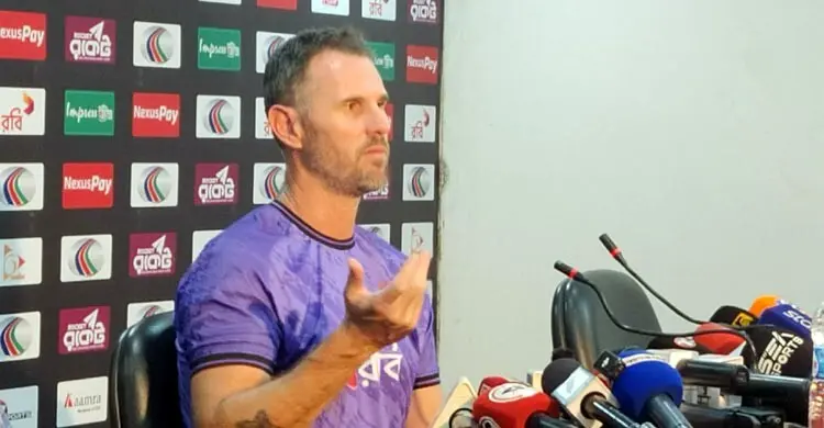 বাংলাদেশের পেসারদের সঙ্গ উপভোগ করছেন শন টেইট