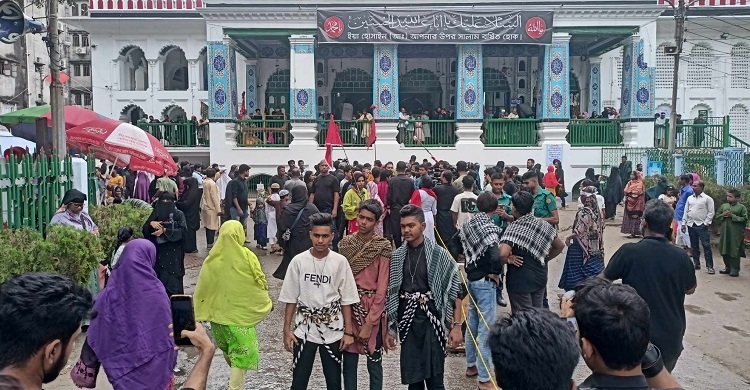 হোসেনি দালান থেকে তাজিয়া মিছিলের প্রস্তুতি শুরু