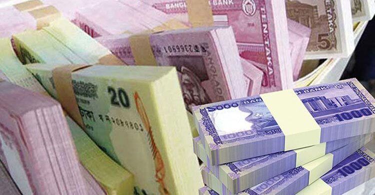 মানুষের হাতে নগদ টাকা আবার বাড়ছে