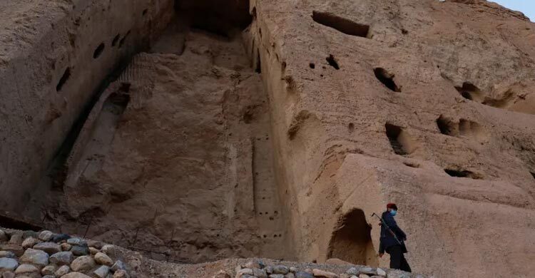 Gunmen kill 4, including 3 Spanish tourists, in Afghanistan