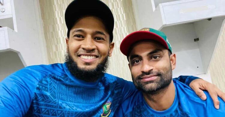 মুশফিককে নিয়ে আবেগঘন স্ট্যাটাস তামিমের
