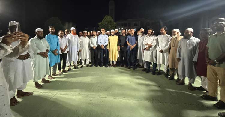 পাঠাগার থেকে লুট হওয়া ৫ বস্তা বই ফেরত