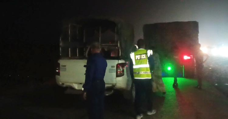 টাঙ্গাইলে সড়ক দুর্ঘটনায় বগুড়া জেলা প্রশাসনের ম্যাজিস্ট্রেট আহত