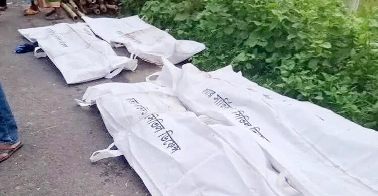 টাঙ্গাইলে থেমে থাকা ট্রাকের পেছনে পিকআপের ধাক্কা, 