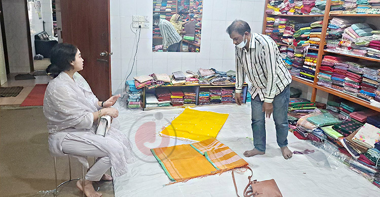 ঈদ-বৈশাখ ঘিরে চিরচেনা রূপে টাঙ্গাইলের তাঁতপল্লি