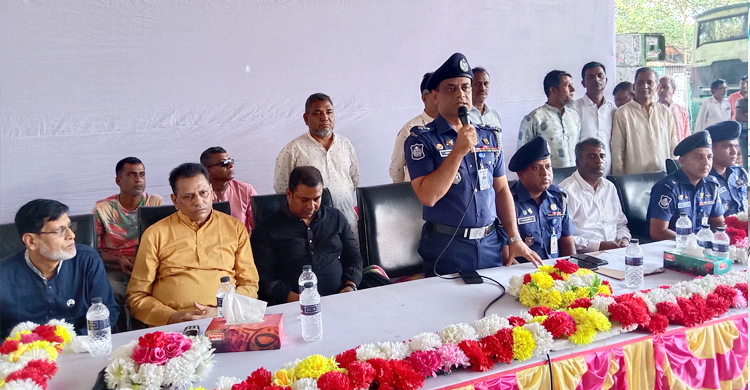 টাঙ্গাইলে অবরোধে বাস চালানোর ঘোষণা মালিক সমিতির