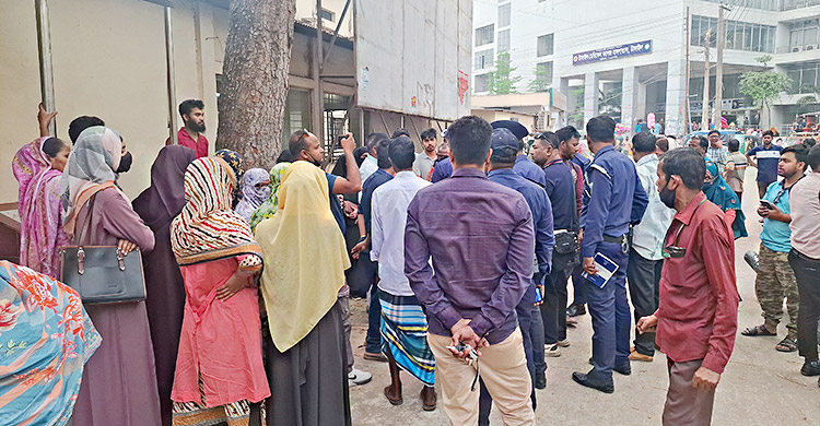 টাঙ্গাইলে স্কুলের ৬ তলা থেকে পড়ে শিক্ষার্থীর রহস্যজনক মৃত্যু