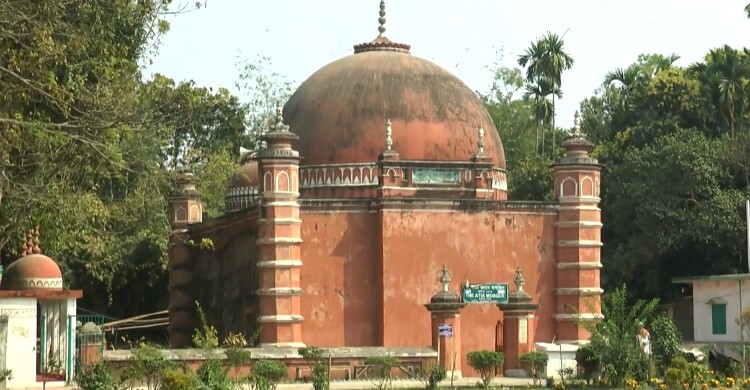 ৪১৭ বছরের ঐতিহ্য টাঙ্গাইলের ‘আতিয়া মসজিদ’