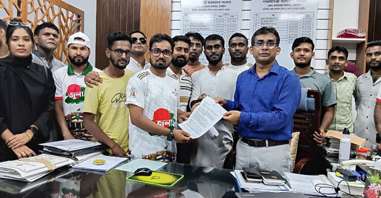 স্বীকৃতি-সম্মাননাসহ ৭ দাবিতে জুলাই যোদ্ধাদের স্মারকলিপি