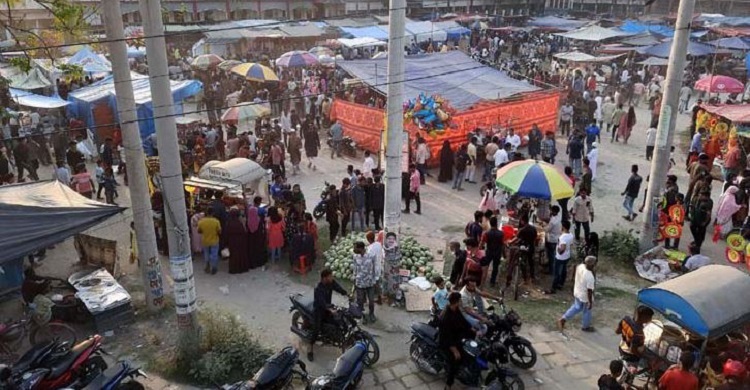 টাঙ্গাইলে দেড়শ বছরের মেলায় জামাইদের ভিড়