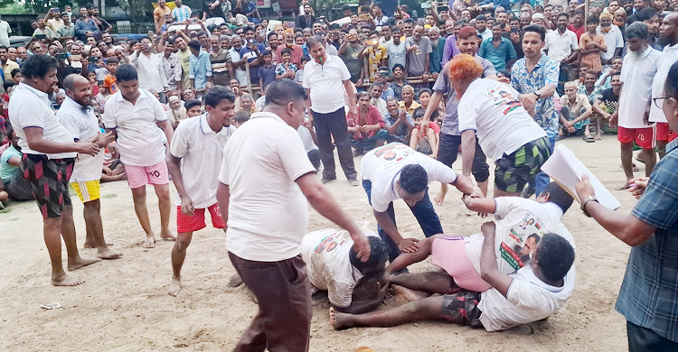 হা-ডু-ডু খেলে দর্শক মাতালেন দৃষ্টিপ্রতিবন্ধীরা