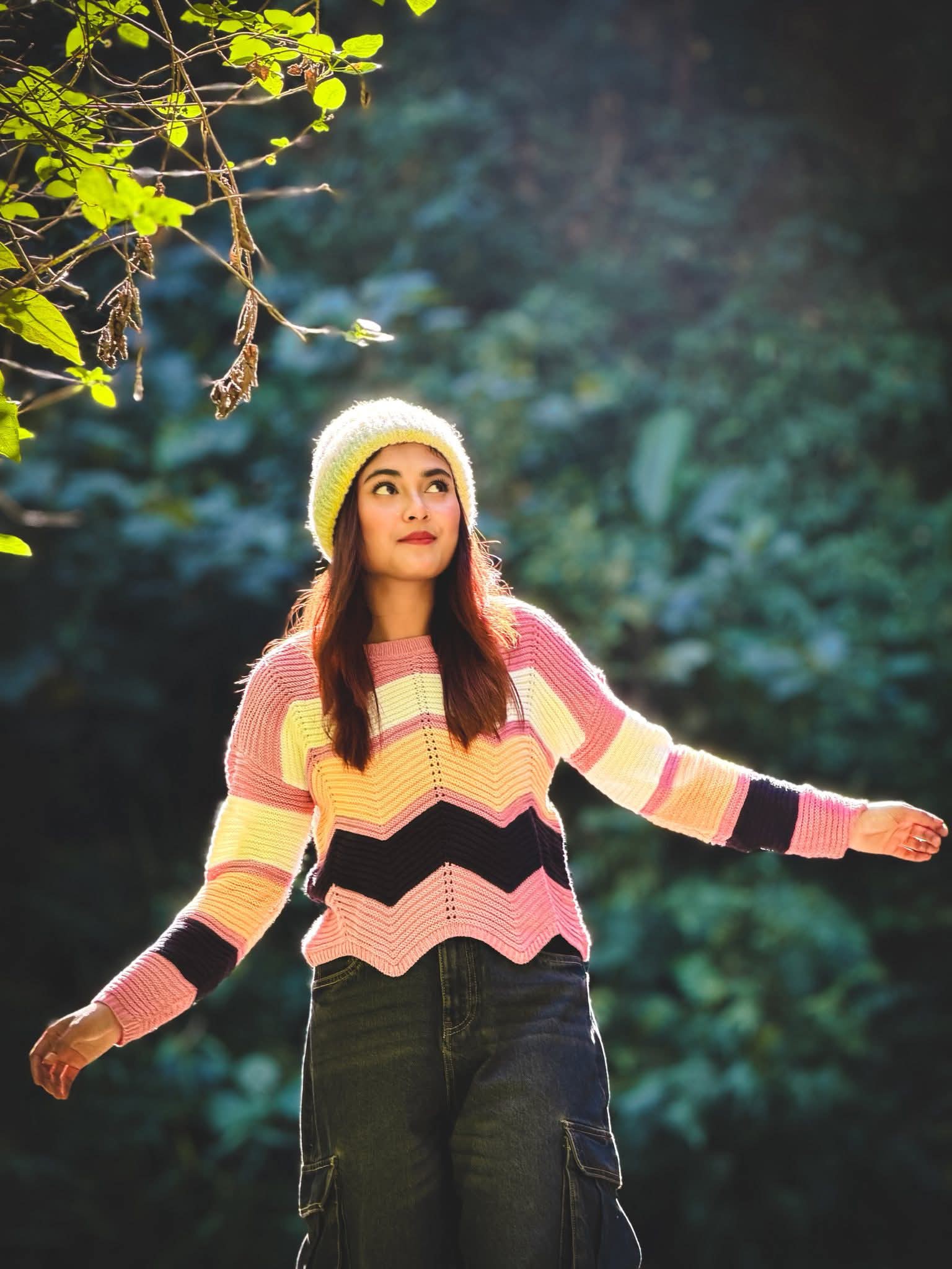 ক্যাজুয়াল হলেও চোখে পড়ার মতো তটিনীর শীতের সাজ