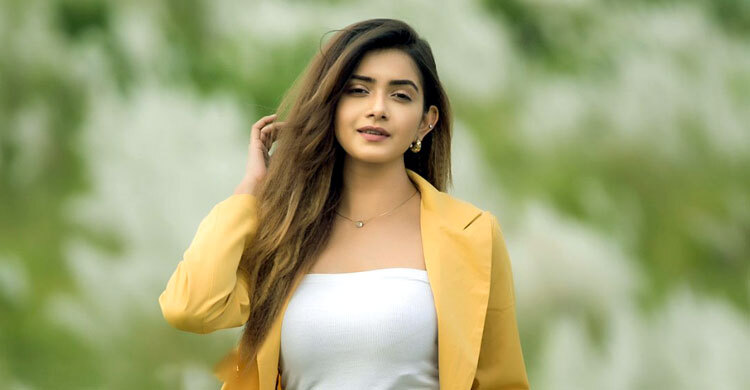 তানজিন তিশার ২৫ লাখ টাকার চ্যালেঞ্জ