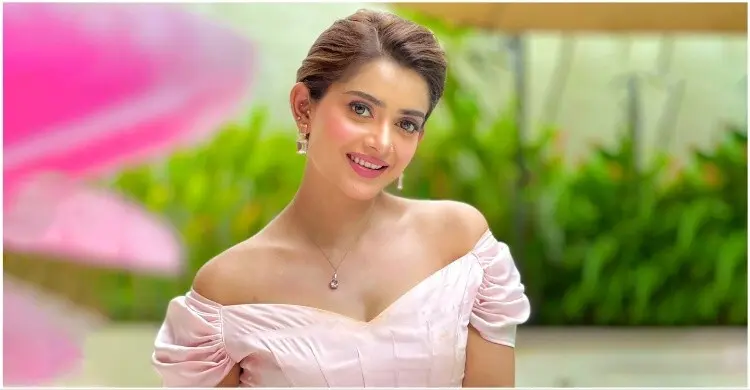 ‘অভিযোগ করলেই সত্য হয়ে যায়?’ মামলা নিয়ে তানজিন তিশার প্রশ্ন