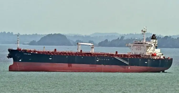 মালয়েশিয়া থেকে আসছে ৬০ হাজার টন ডিজেল