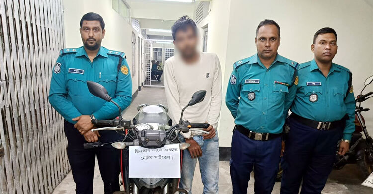 পল্টনে ছিনতাইয়ের চেষ্টাকালে যুবক গ্রেফতার
